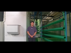 τετράγωνο στύλος που υφίσταται βαφή πούδρας